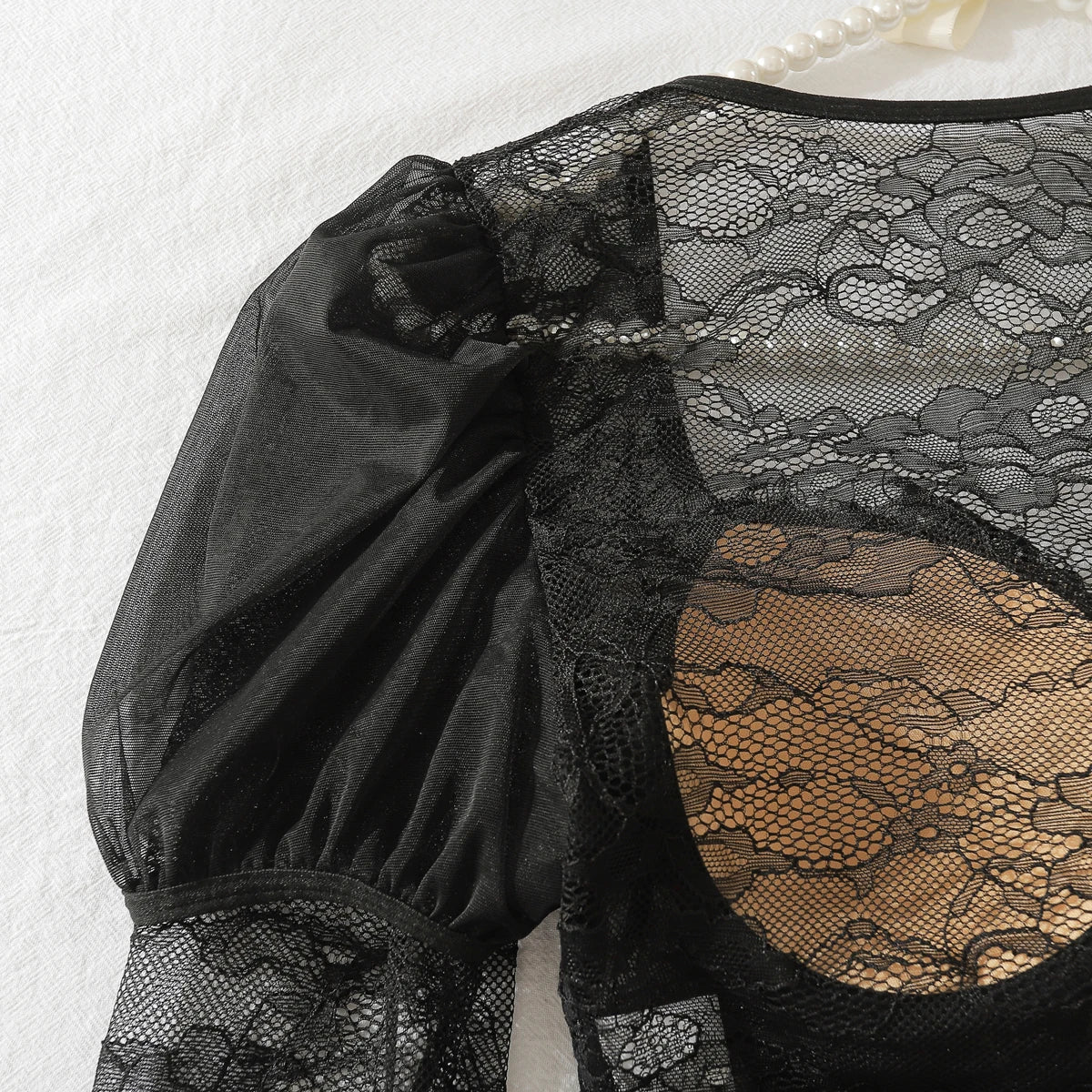 Sexy Ladies Luxury Bra Set Lace Nightclub Hollow See-through Hot Girl Slim Stockings Temptation Erotic Lingerie three-piece Set