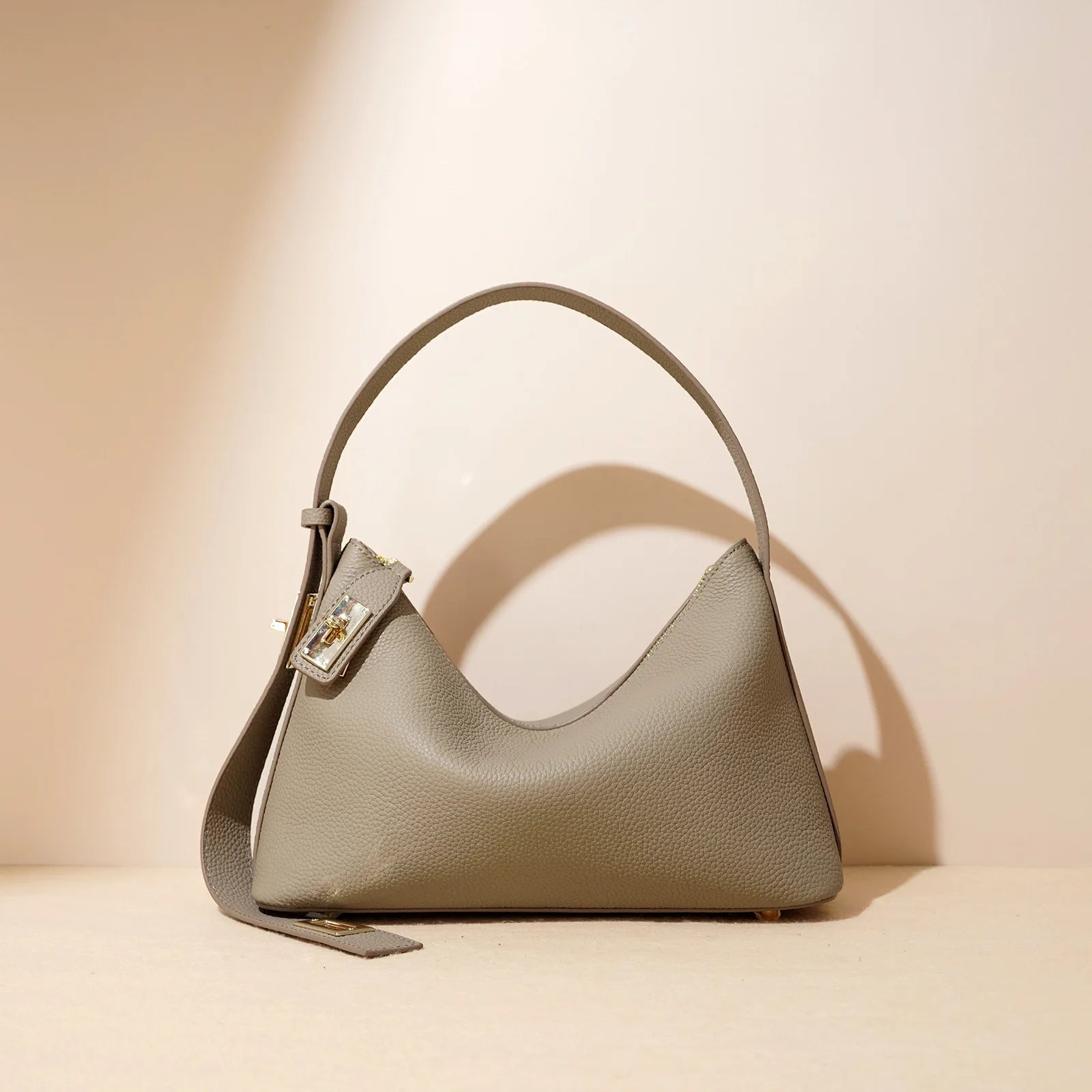 Women's Plain Color Genuine Leather Handbag Fashionable All-match Casual Versatile Trendy Single Shoulder Bag with Lock Design