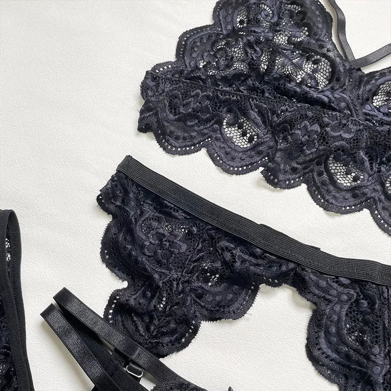 Fancy Erotic 3 Piece Luxury Underwear Erotic Lingerie Women Bra And Panty Garter Set Transparent Lace Bra Exotic Sets Sexy Kit
