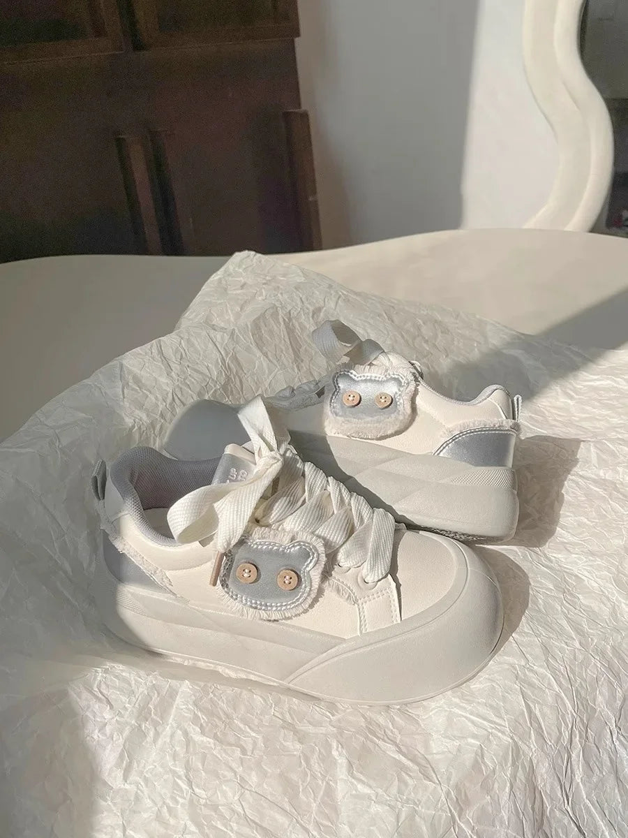 Spring Women's Dopaamine Board Shoes Versatile Thick Bottom Bread Style Casual Chic Sneakers Rubber Outsole Anti-Slip Synthetic