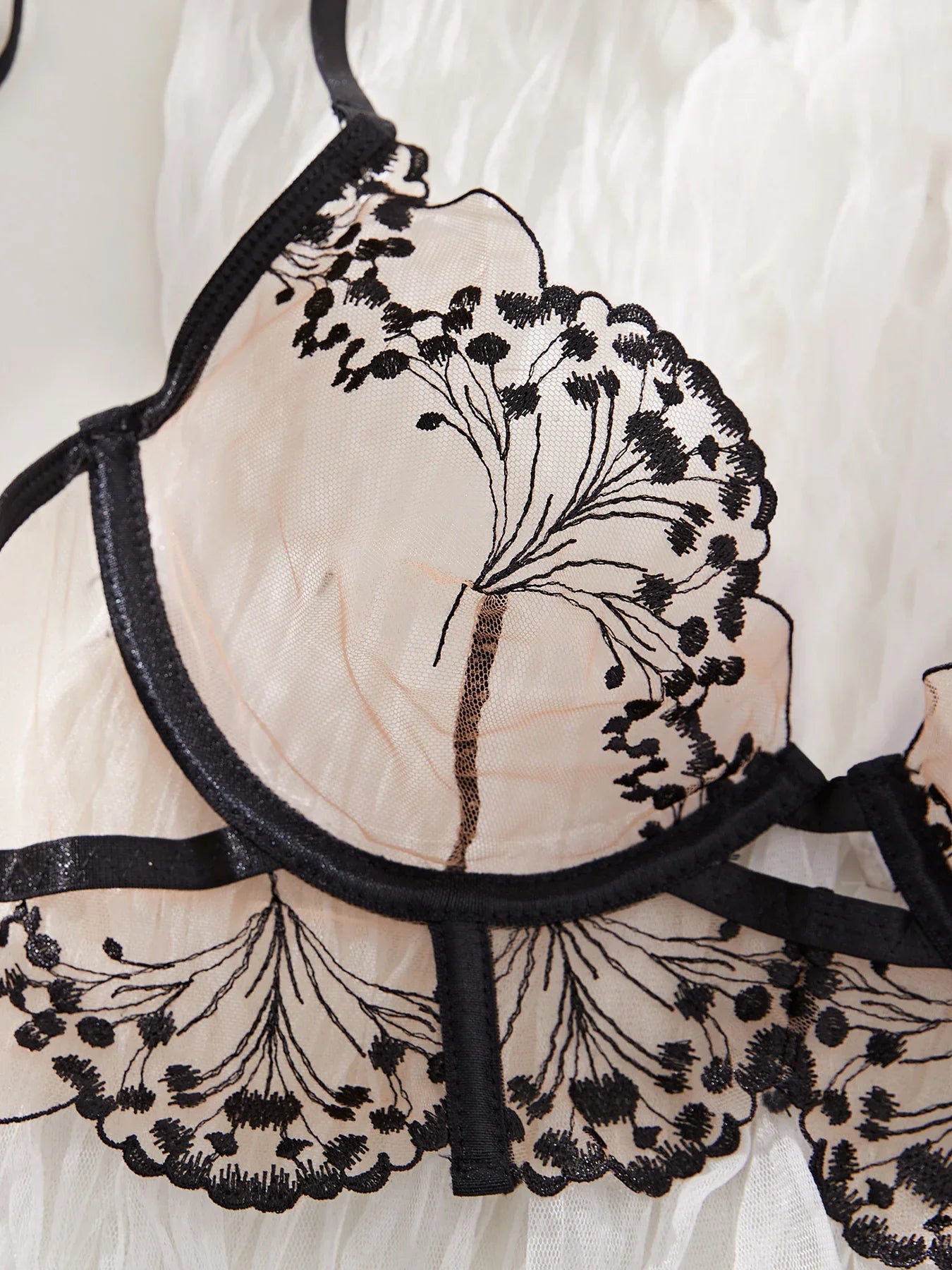 Lace Lingerie Ultra Sexy Underwear Women Set Sexy Adult Delicate Embroidery Intimate Underwear Transparent Bra Lingerie Sets