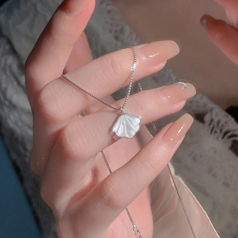 Simple Moonstone Shell Pendant Necklace Silver Color Box Chain Clavicle Chain Choker Women Elegant Jewelry Accessories