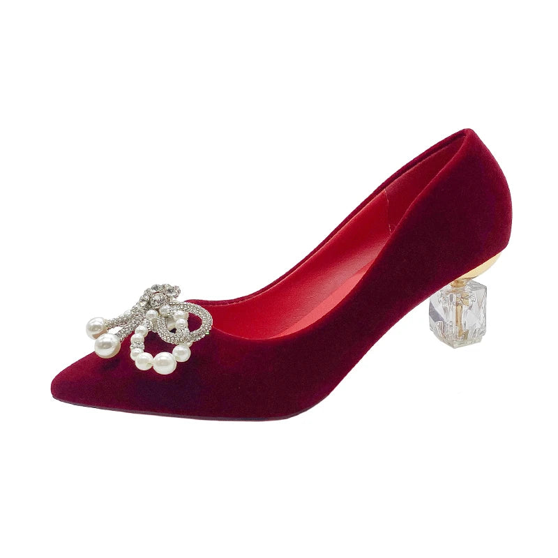 Wedding shoes bride shoes women new pearl thick heel shallow mouth pointed Xiuhe main wedding dress not tired foot single shoes