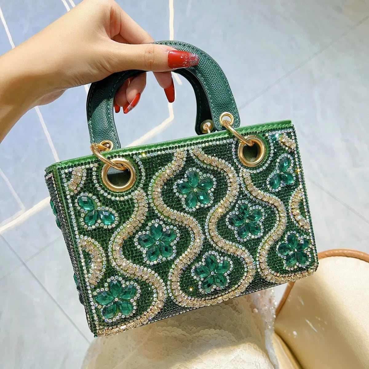 Handmade Light Luxury Women Evening Bag Handbag Shoulder Crossbody Dinner Bag shiney Diamond Decoration Fashion Women Party Bag