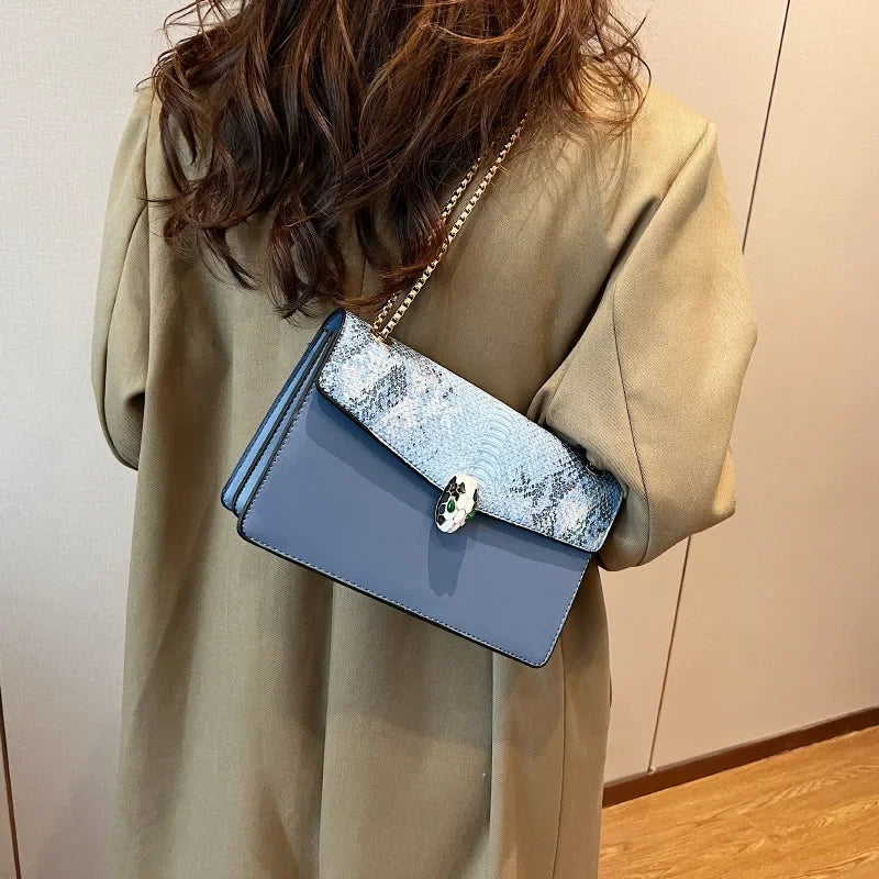 Trendy Crocodile Pattern Double Layer Flip Cover Crossbody Small Square Bag Women's Fashionable Chain Strap Handbag