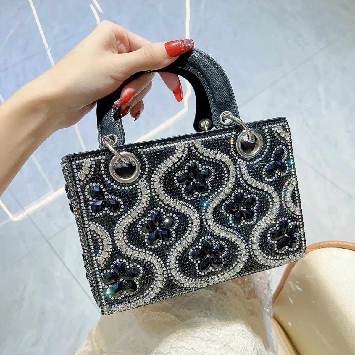 Handmade Light Luxury Women Evening Bag Handbag Shoulder Crossbody Dinner Bag shiney Diamond Decoration Fashion Women Party Bag