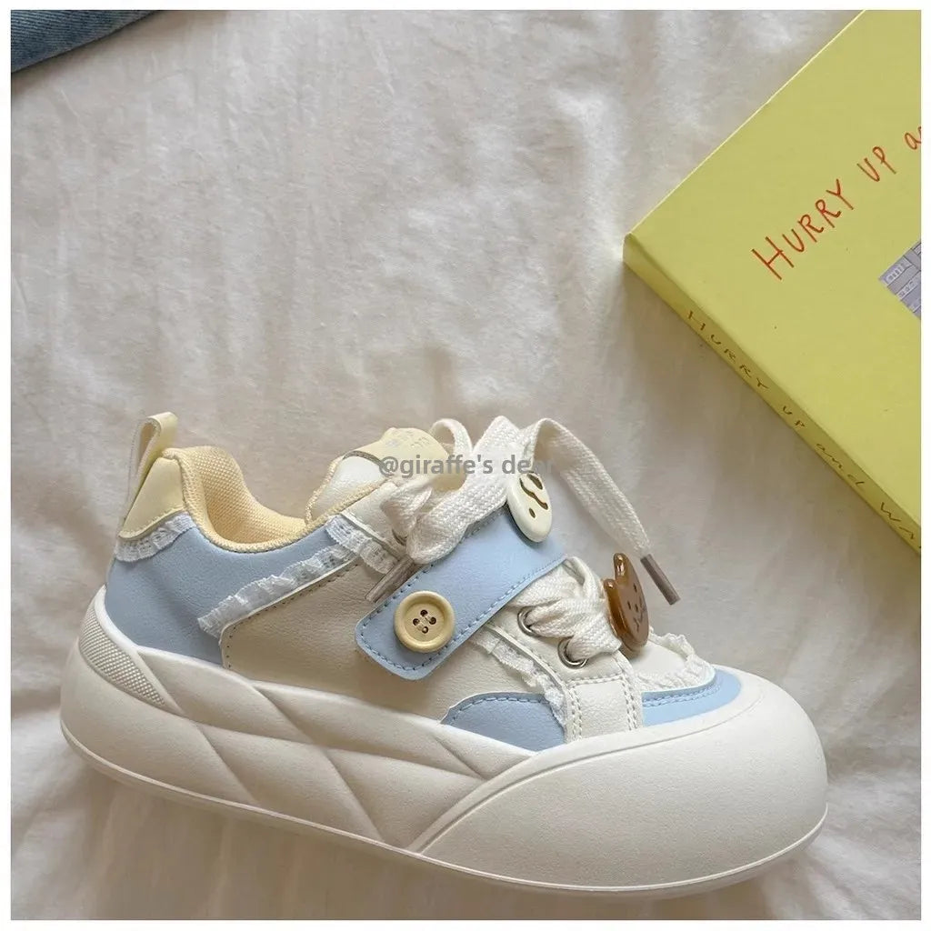 Women's round Toe Thick Bottom White Sneakers Spring Autumn Thin Breathable Casual Shoes Student Versatile Foot Slimming Bread S