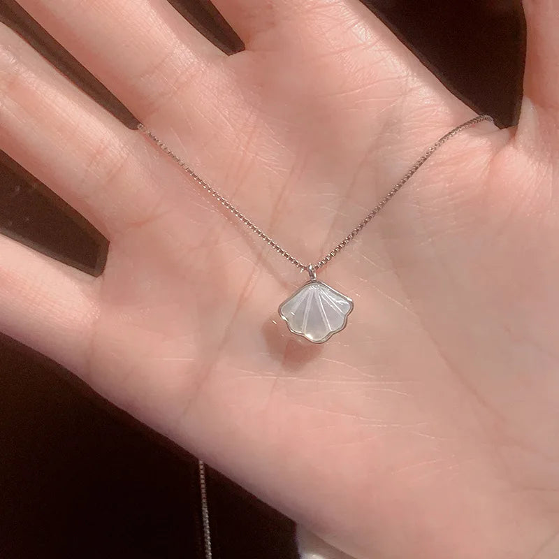 Simple Moonstone Shell Pendant Necklace Silver Color Box Chain Clavicle Chain Choker Women Elegant Jewelry Accessories