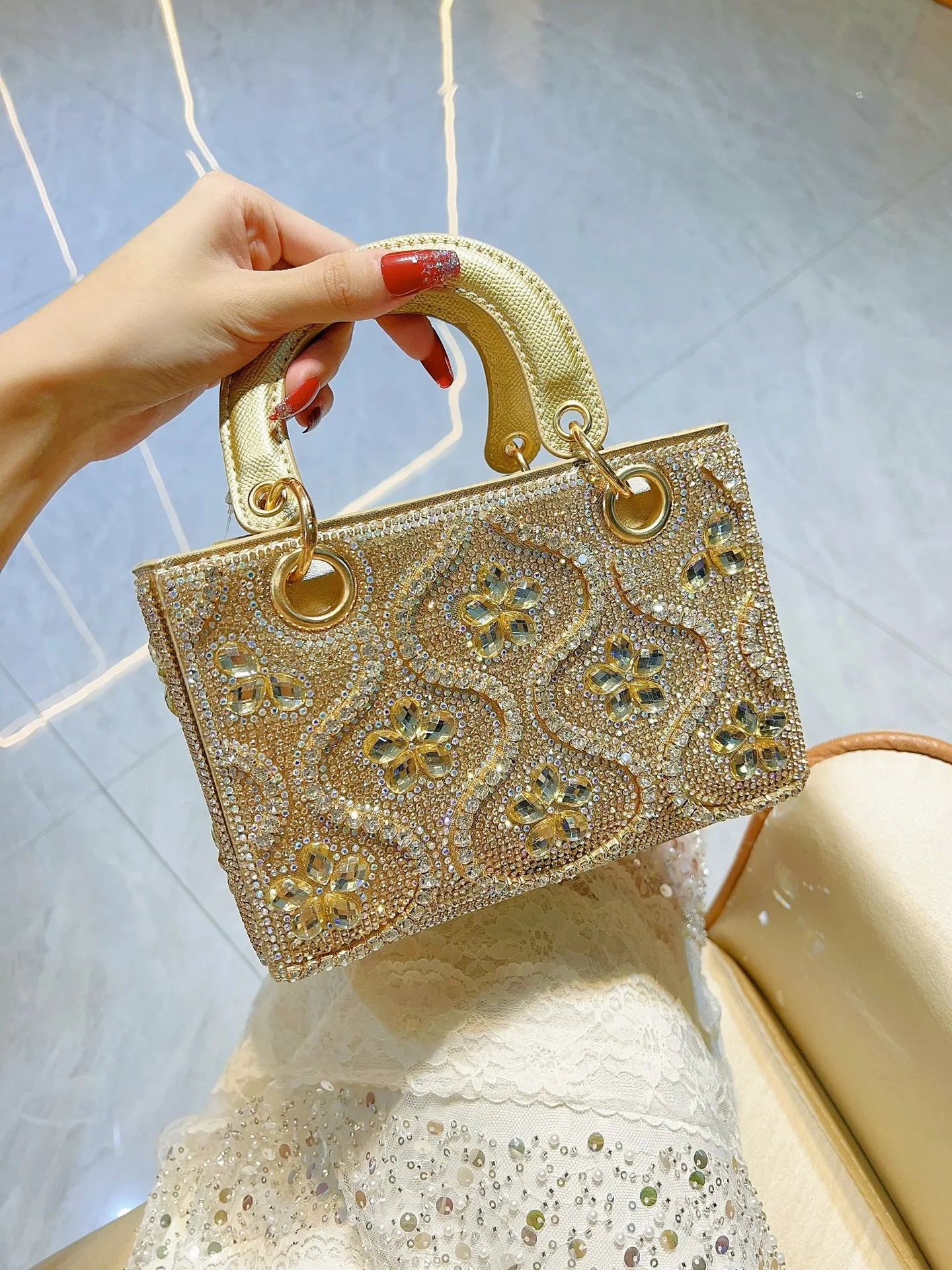 Handmade Light Luxury Women Evening Bag Handbag Shoulder Crossbody Dinner Bag shiney Diamond Decoration Fashion Women Party Bag