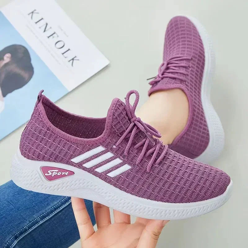 2025The latest best-selling Korean women's casual sports shoes are breathable, lightweight, and soft soled running shoes