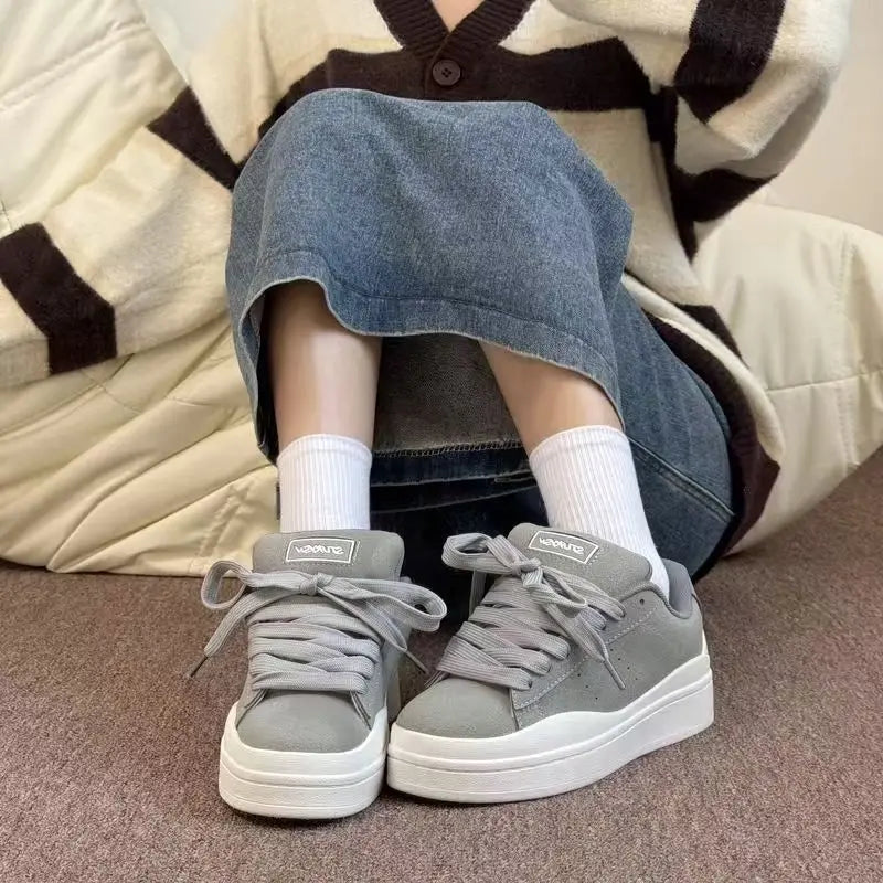 Spring 2005 Women's New High Quality Casual Sports Skateboard Shoes Ins Retro Student Thick Solemn Bread Shoes Soft Comfortable