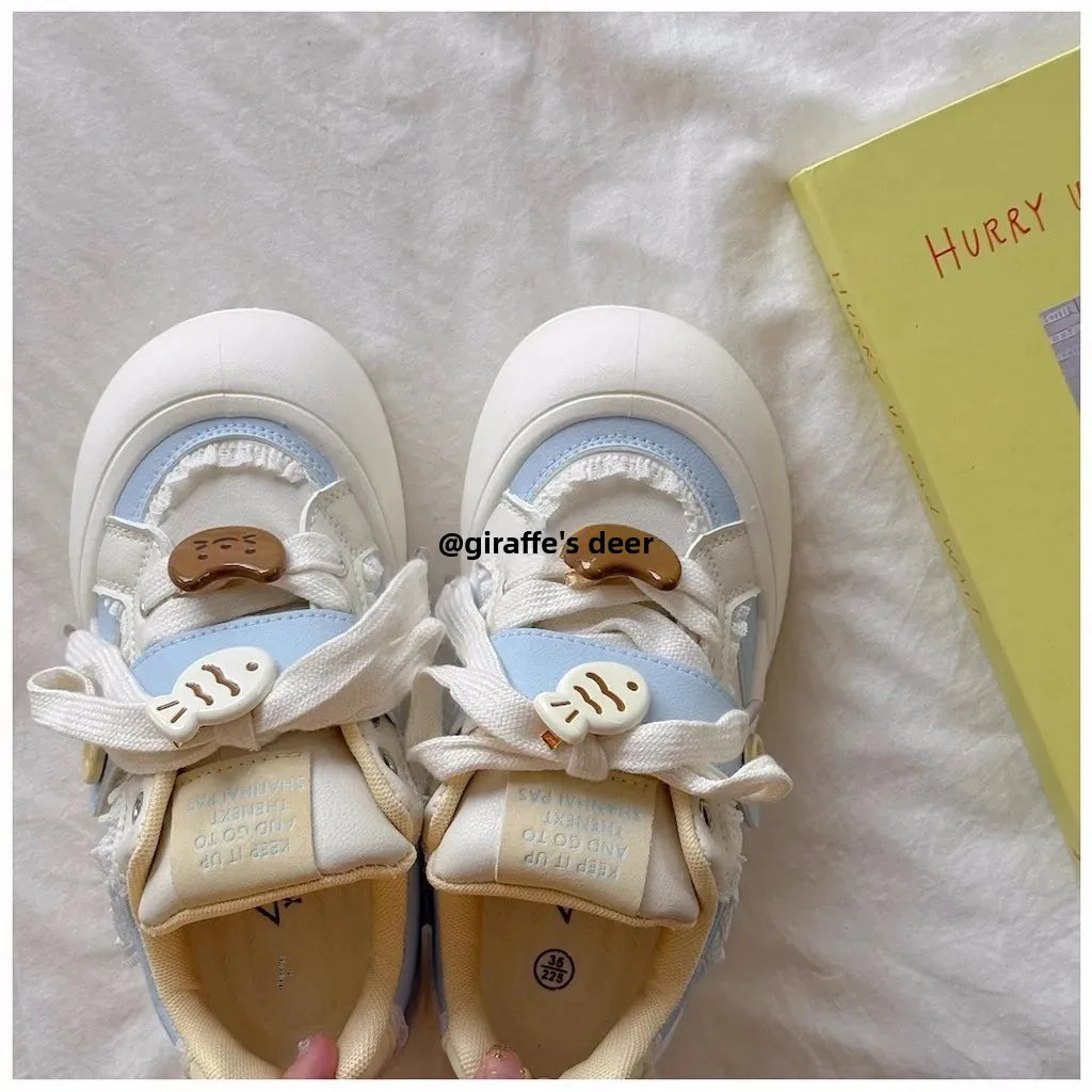 Women's round Toe Thick Bottom White Sneakers Spring Autumn Thin Breathable Casual Shoes Student Versatile Foot Slimming Bread S