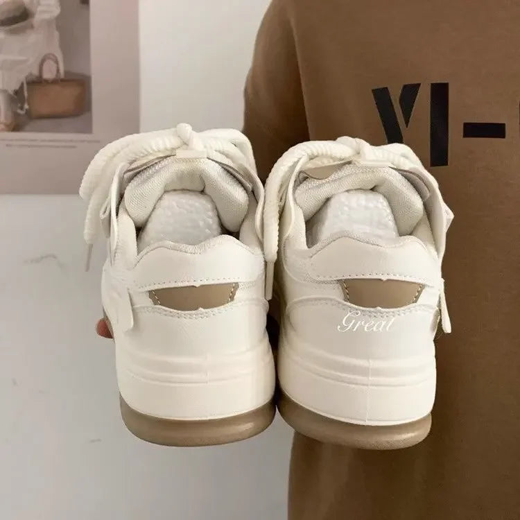 White Cake Star Board Shoes Women's Spring Autumn Thick Base Casual Sports Shoes 2024 New Korean Design Sensibility Niche