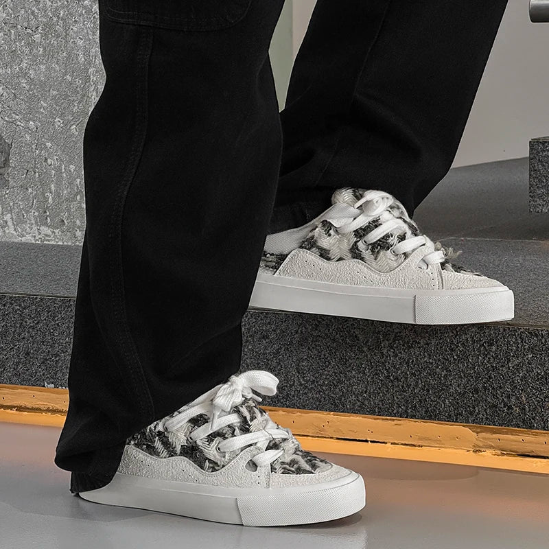 Casual shoes are trendy and versatile, classic night king white sneakers, skate shoes and dad shoes