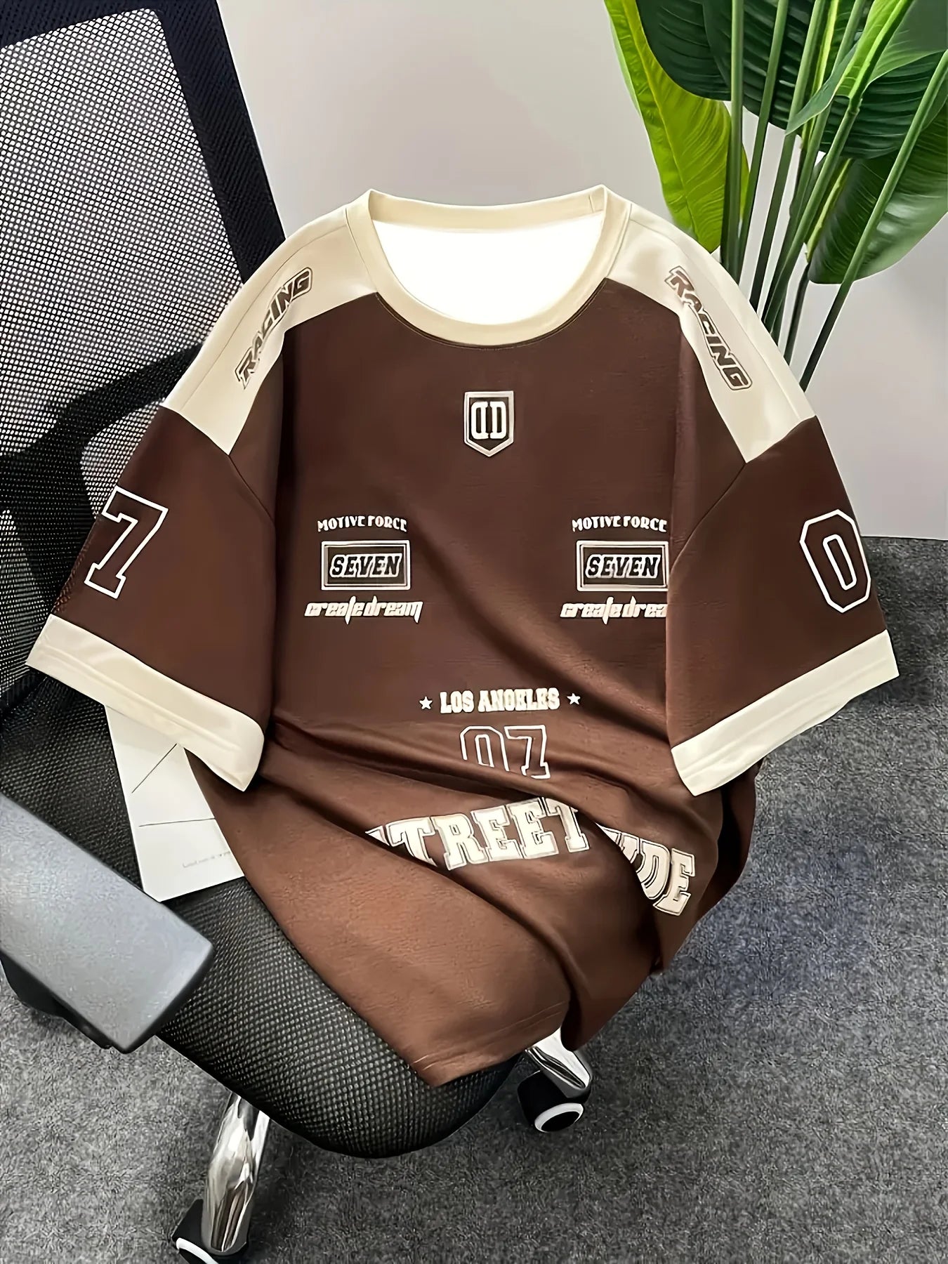 Short sleeved streetwear sports style men's sports round neck T-shirt quick drying comfortable and breathable