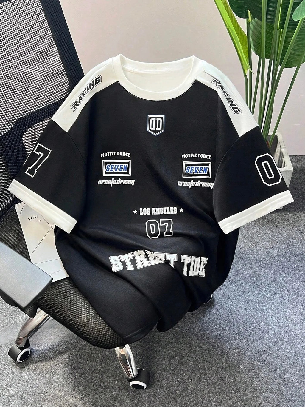 Short sleeved streetwear sports style men's sports round neck T-shirt quick drying comfortable and breathable