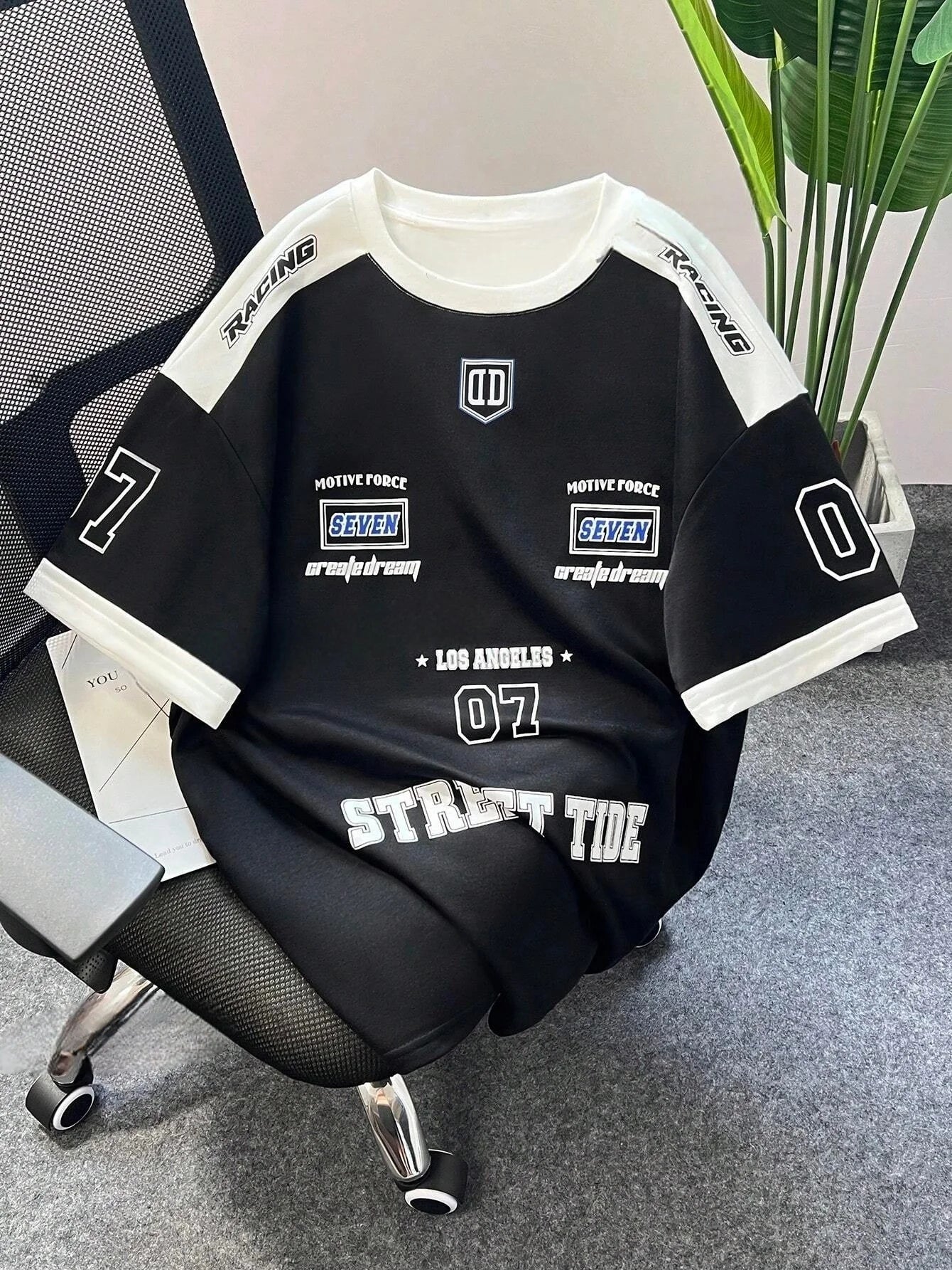 Short sleeved streetwear sports style men's sports round neck T-shirt quick drying comfortable and breathable