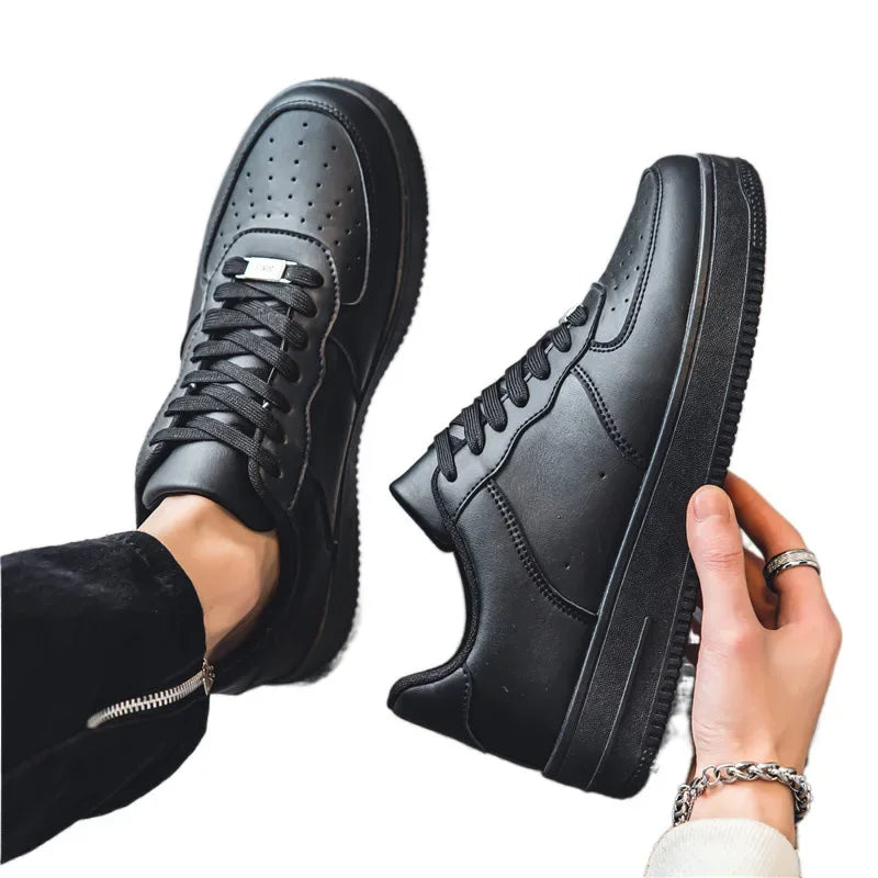 Autumn/Winter Black Casual Men's Shoes Air Force Sports Number 1 Black Kitchen Trendy Shoes Winter Rubber Outsole China Made