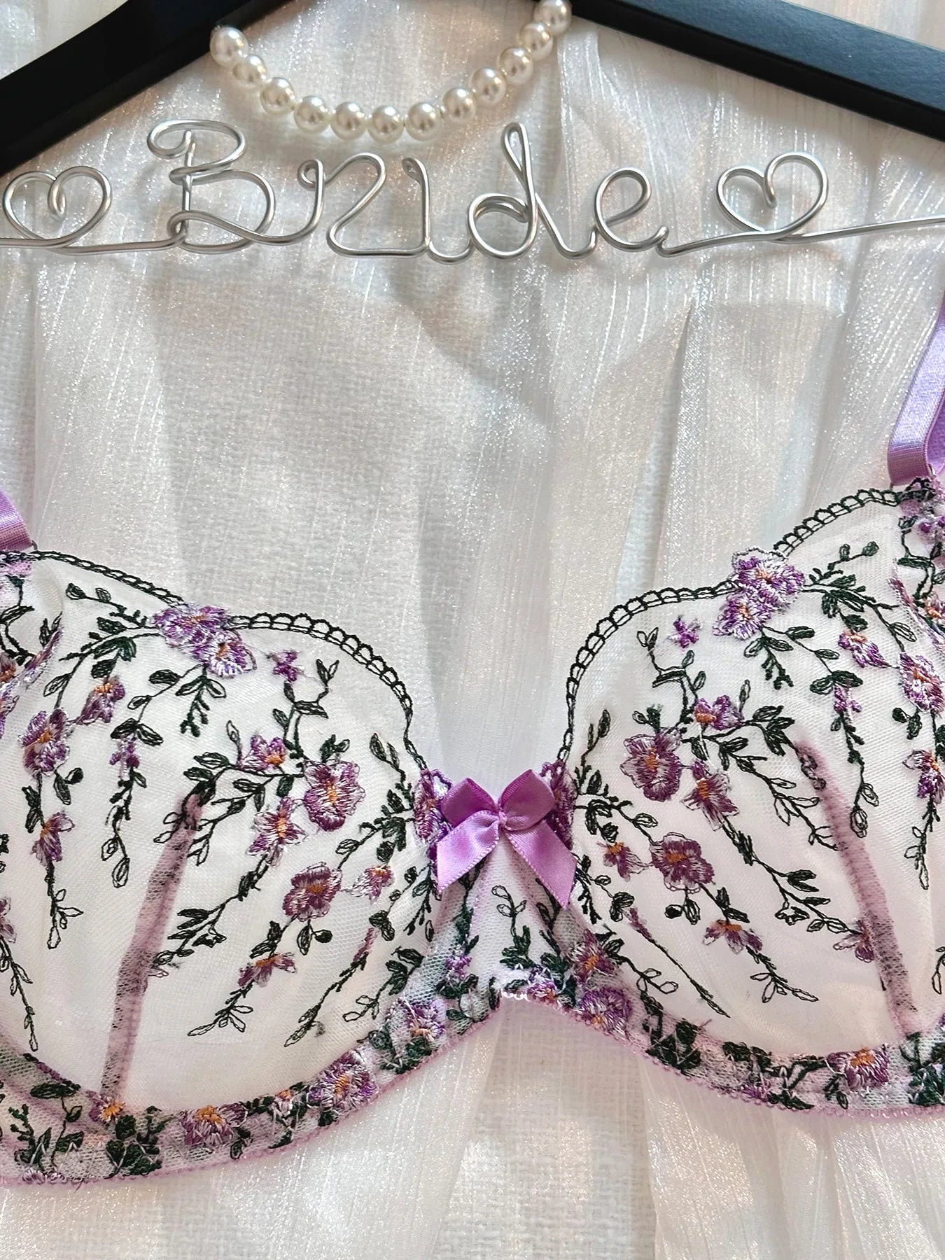 Sexy Women Lingeries Embroidery Floral Underwear Transparent Lace Short Low-waist Kits Sweet Delicate Fairy Bra Bra & Brief Sets
