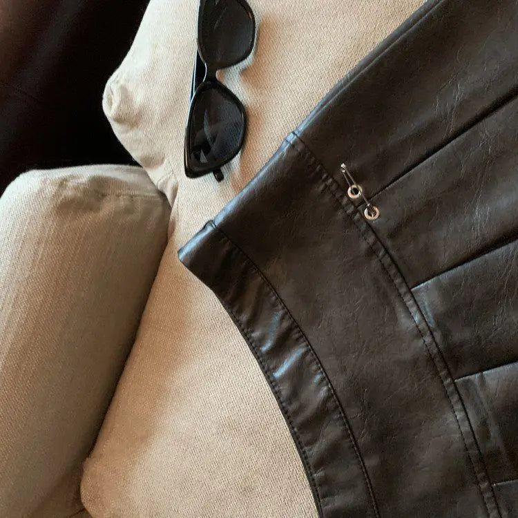 American PU Leather Pleated Skirt Women Slim High-waisted Design Mini Skirt Red Black