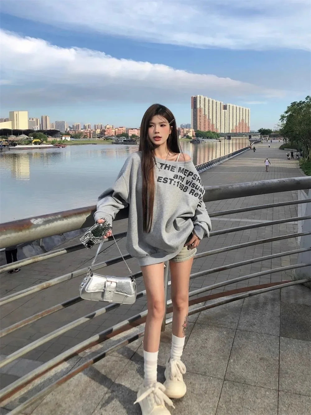 Shoulder Bared Vintage Print Letter Long Sleeve Sweatshirt Women's Autumn New Style Small Audience Oblique Shoulder Irregular Lo