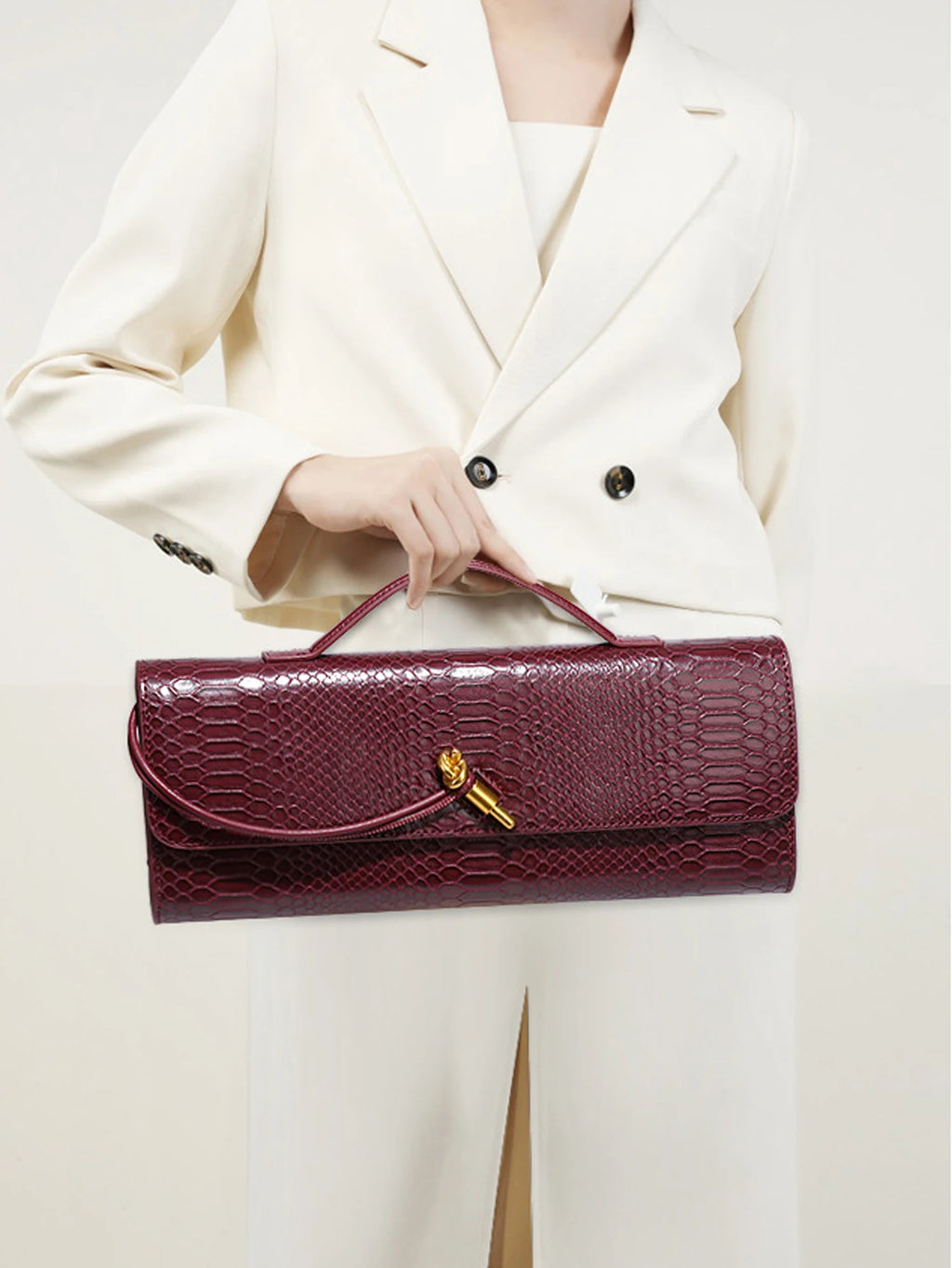 Burgundy bag cherry red envelope wine red envelope upscale new handbag European and American fashion crocodile flip hand organ b