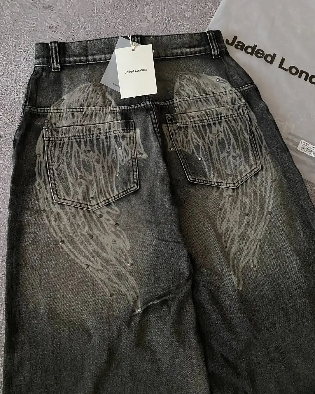 Harajuku Popular Knee Length Denim Shorts Retro Rivet Design Wing Pattern Jeans Y2K Men Women Fashion Punk Loose Wide Leg Pants