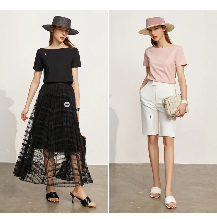 AMII Minimalism T-shirt Women 2023 Spring New Petite Niche Design All-match Office Lady Slash Neck Loose Embroidery Top 12342274