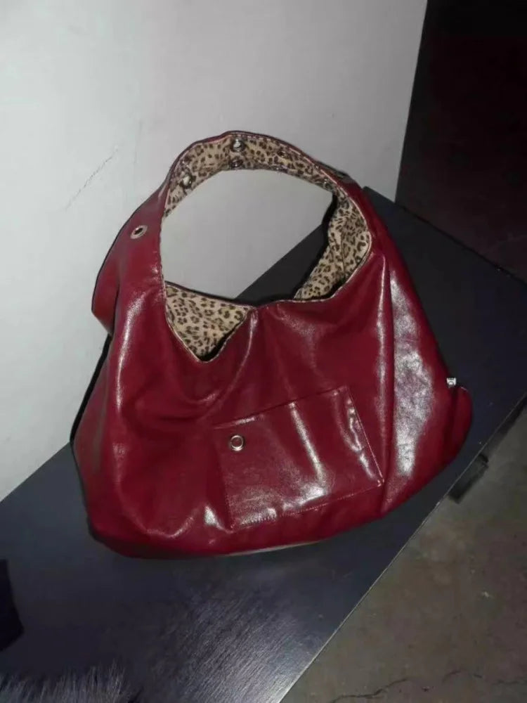 UR New Faion Design Large Capaci Handbag Simple Commuter Bag Women's Underarm Bag Tote Bag Vintage Sle Single oulder Bag