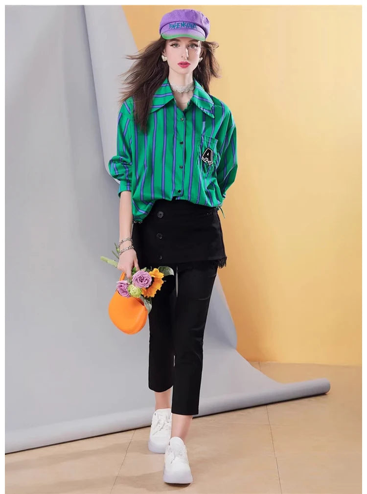 Women’s Cropped Loose Fit Striped Shirt with Letter Patch, Casual Button Down Blouse, Pink Streetwear Long Sleeve Top