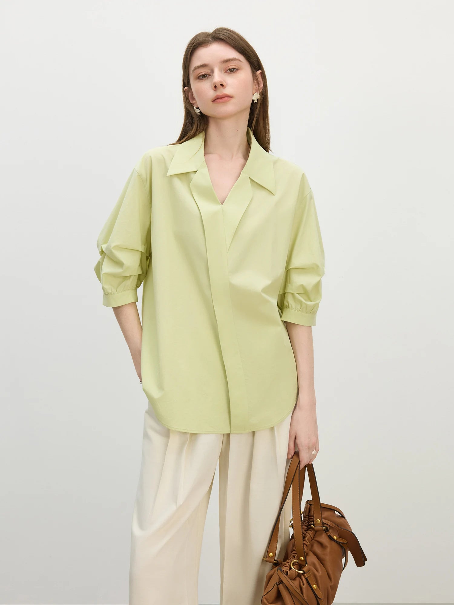 FSLE French Style Elegant Shirt Five-quarter Sleeve Fashion Top for Women 2025 Summer New V-neck Versatile Casual Tops 25FS12536