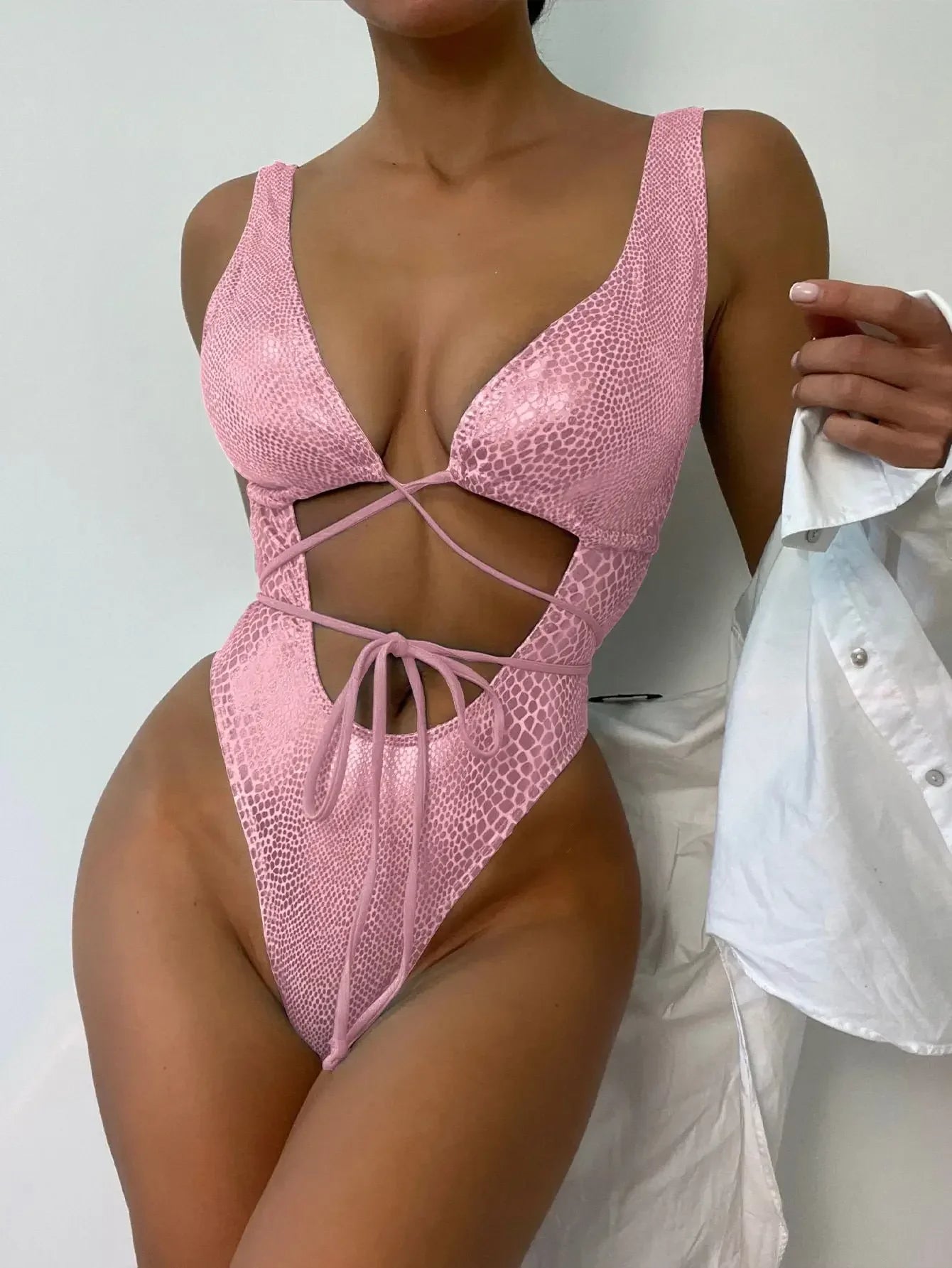 Sexy Black Snake Print Swimwear Women Hollow Out Criss Cross Backless One Piece Swimsuit Bathing Suit Monokini 2024 Trikini