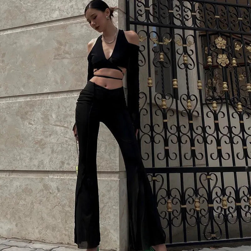 Sexy Black Crop Tops Streetwear Women Fashion 2024 Lace Up Bandage V Neck Cut Out Long Sleeve T Shirts