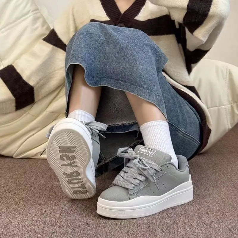 Spring 2005 Women's New High Quality Casual Sports Skateboard Shoes Ins Retro Student Thick Solemn Bread Shoes Soft Comfortable