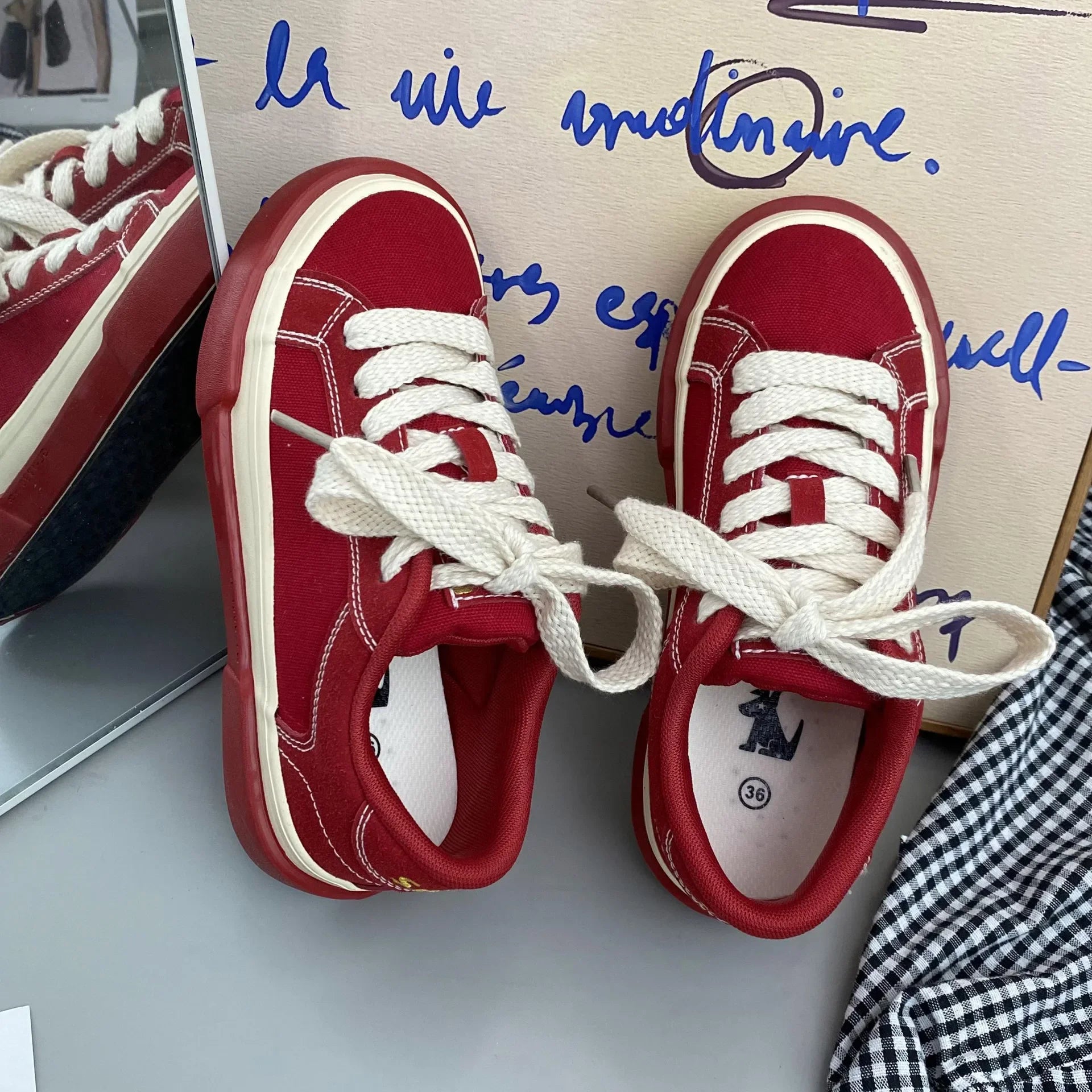 Women Vintage Red Low-top Jogging Canvas Sneakers Casual Letter Embroidery Vulcanized Skateboard Shoes Students Flat Trainers
