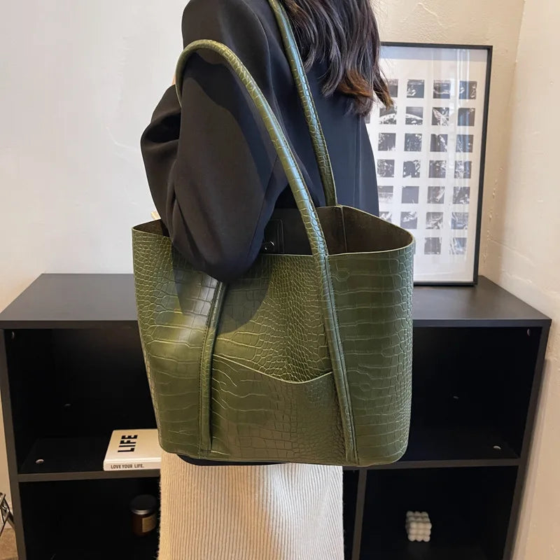 Women Large Pu Leather Shoulder Bag 2023 Vintage Fashion Leather Material Trendy Designer Women's Fashion Handbag Wallet Handbag