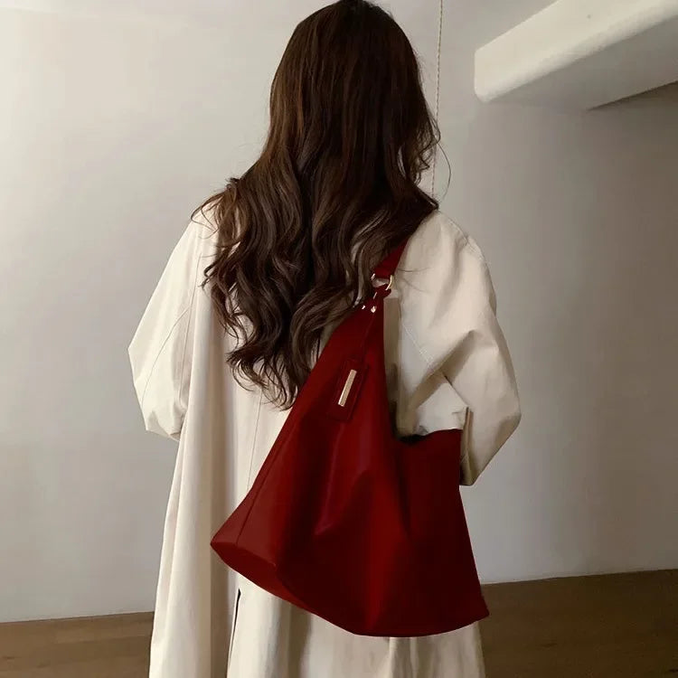 Vintage Large Capacity Bride's Underarm Bag Women's Chinese Style Commuter Single Shoulder Bag High-End FeelSimpleVersatile
