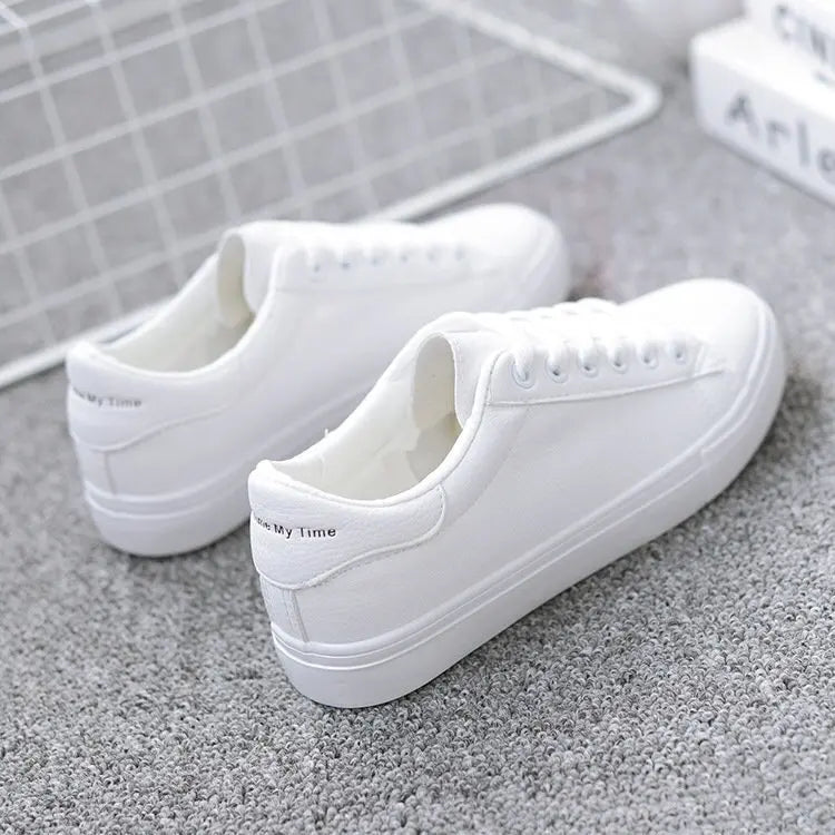 Small White Shoes Female Korean Version of the Hundred with Four Seasons Leather Casual Shoes Breathable Women's Board Shoes