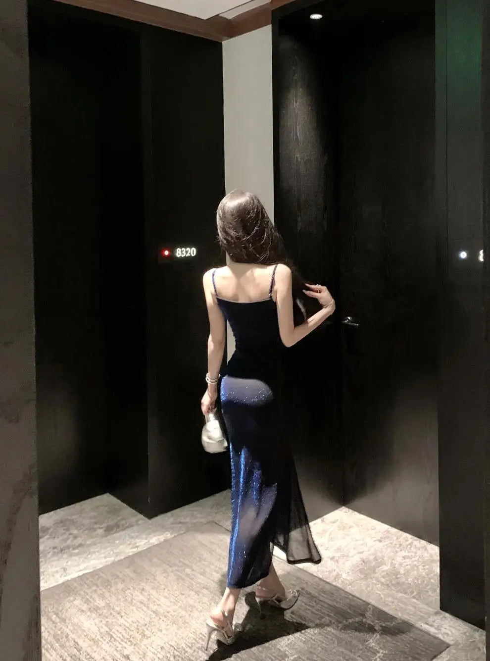 Starlight Sexy Swinging Collar Strap Dress, Mid to Long, Waist Tight, Slim and High End Beach Dress