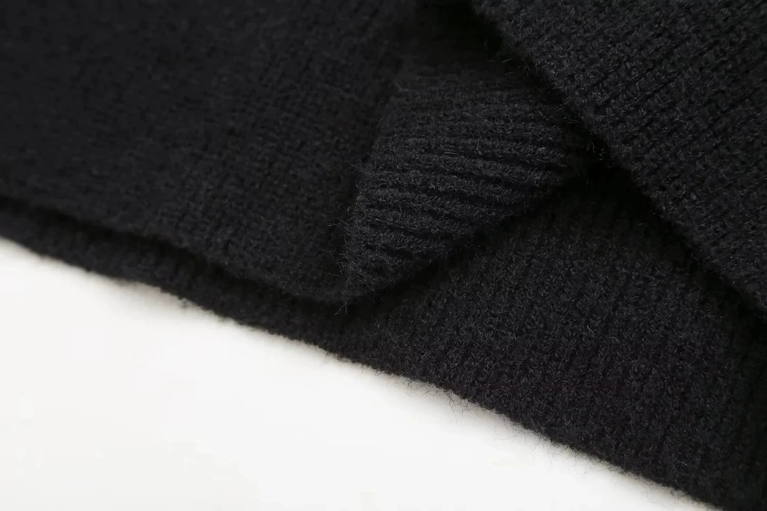 ZaZevity Autumn Winter Oversize turtleneck Sweater Loose Slimming Casual Design Sense Fashion Knit Top Outerwear