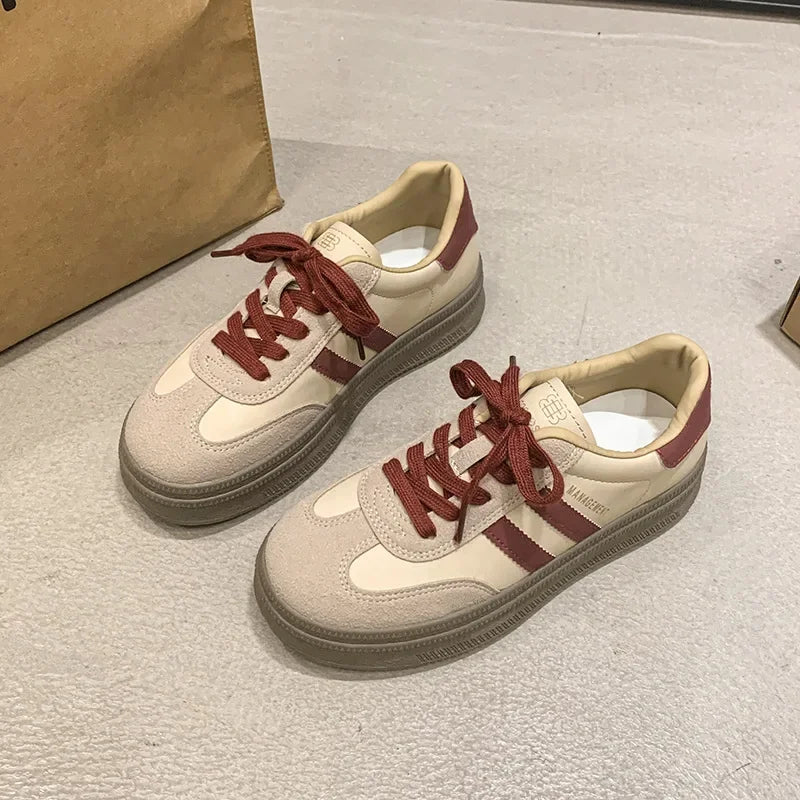 Women's Casual Sports Shoes Spring New Style Versatile Lightweight Lace-Up Mesh Thick Bottom Foot-Extending Dad Sneakers