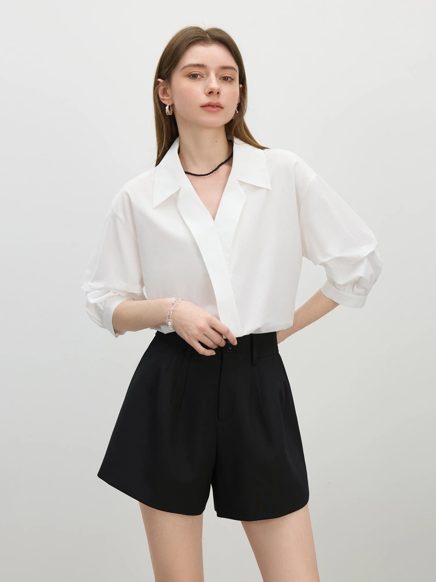 FSLE French Style Elegant Shirt Five-quarter Sleeve Fashion Top for Women 2025 Summer New V-neck Versatile Casual Tops 25FS12536