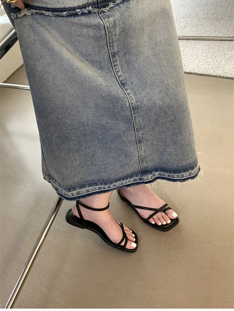 2025 Summer Gladiator Women Sandals Fashion Elegant Narrow Band Clip Toe Shoes Ladies Comfort Flats Beach Sandalias