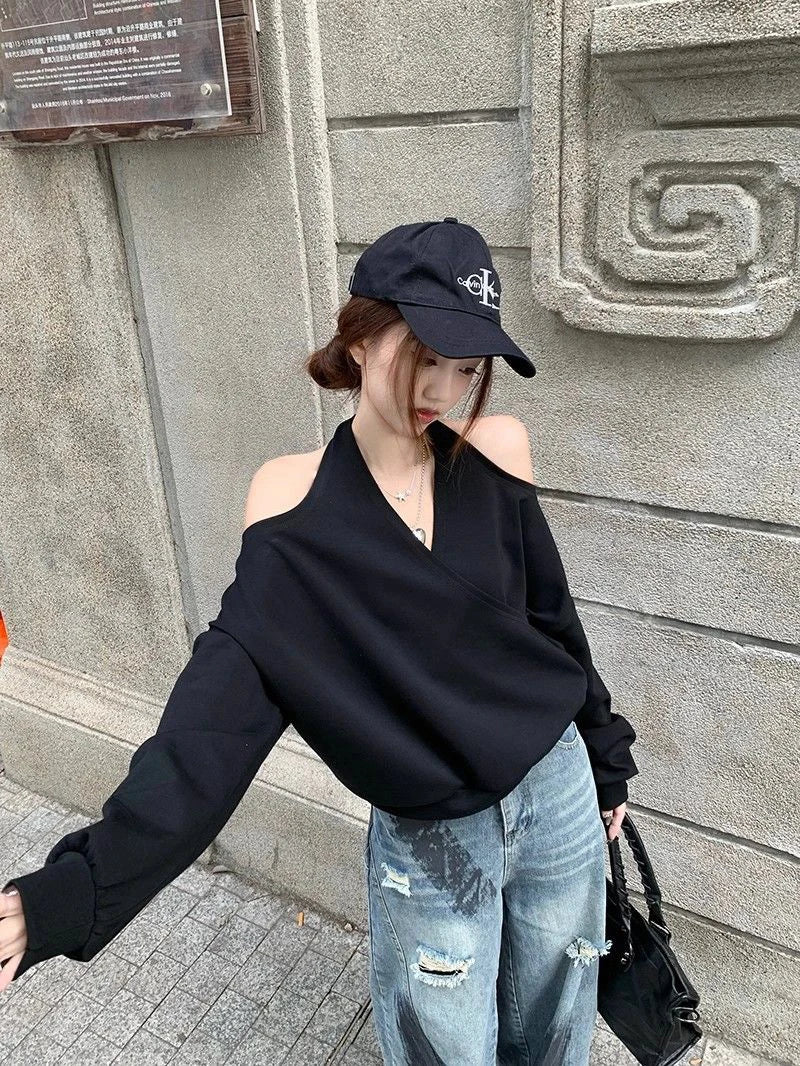 Zoki Sexy Halter Sweatshirt Women Streetwear Off Shoulder V Neck Pullovers Vintage Loose Backless Design Female Korean Tops New