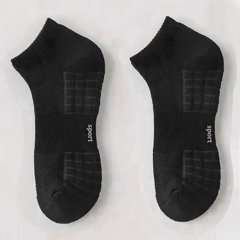 Men's Thick Bottom Sweat Absorbing and Breathable Sports Socks with Bottom Cushion for Running Professional Sports Men's Socks