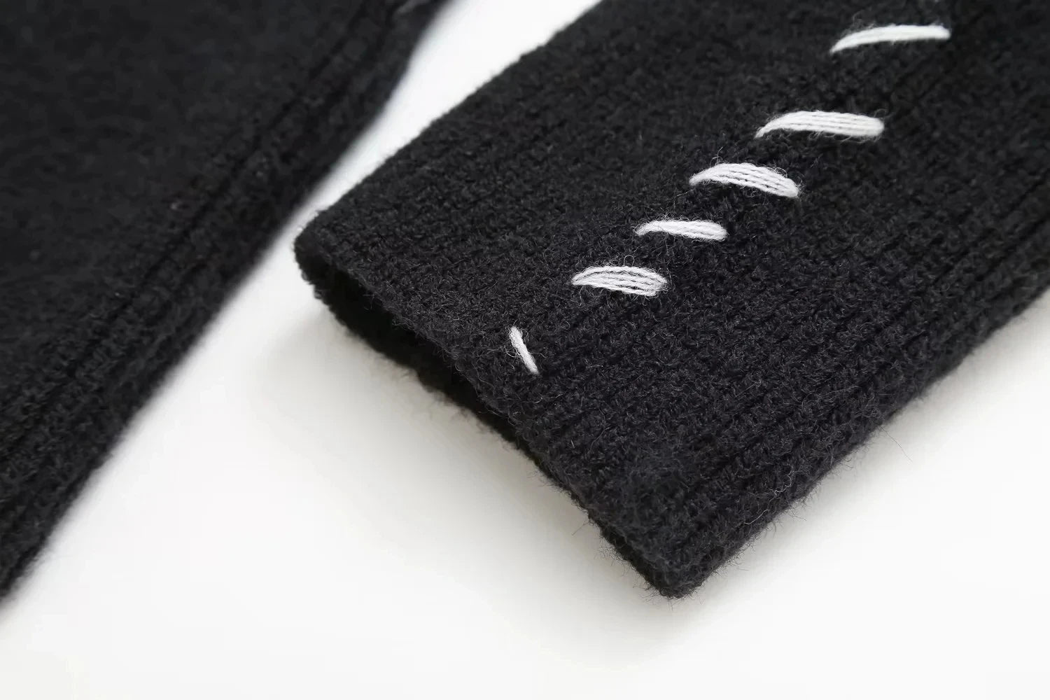 ZaZevity Autumn Winter Oversize turtleneck Sweater Loose Slimming Casual Design Sense Fashion Knit Top Outerwear