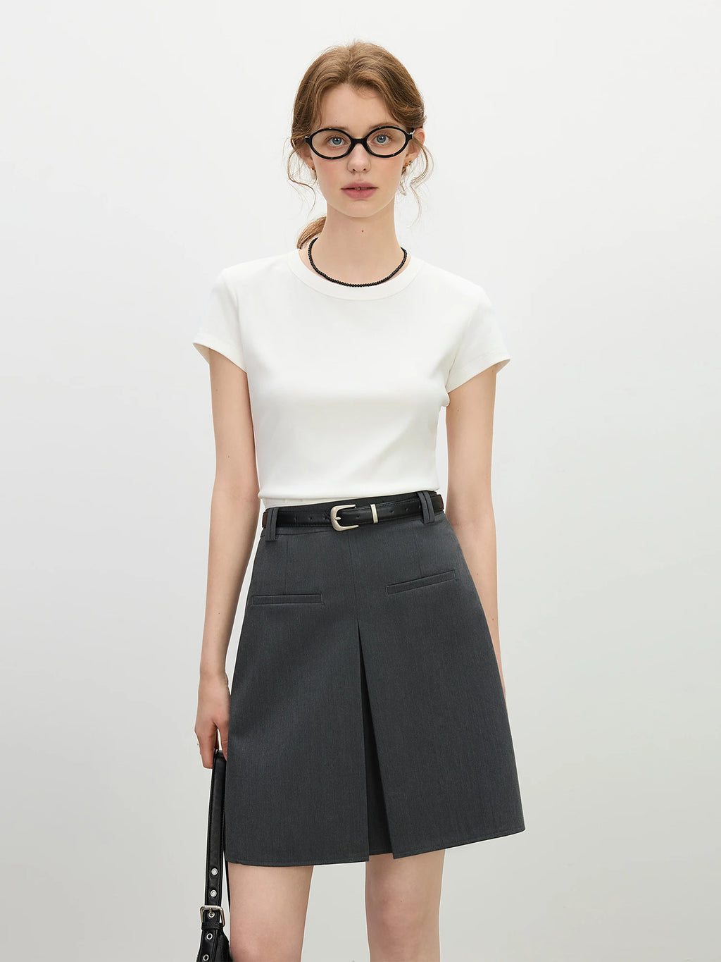 FSLE MInimalism Style Pink Straight Shoulder Short-sleeved T-shirt for Women 2025 Summer New Slim Fit Round Neck Top 25FS12113