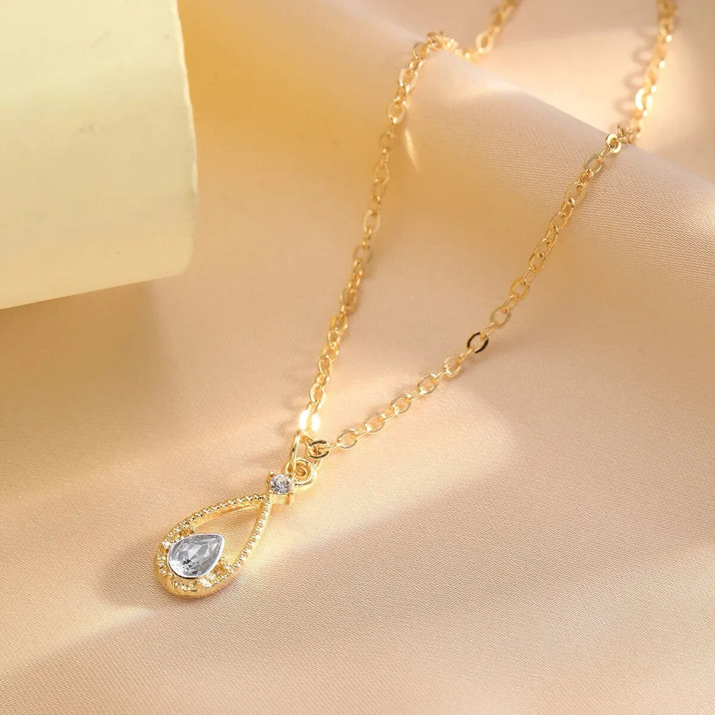 French Micro-inlaid Zircon Water Drop Temperament Super Immortal Necklace Girl Student Clavicle Chain Girl Ins Cold Breeze