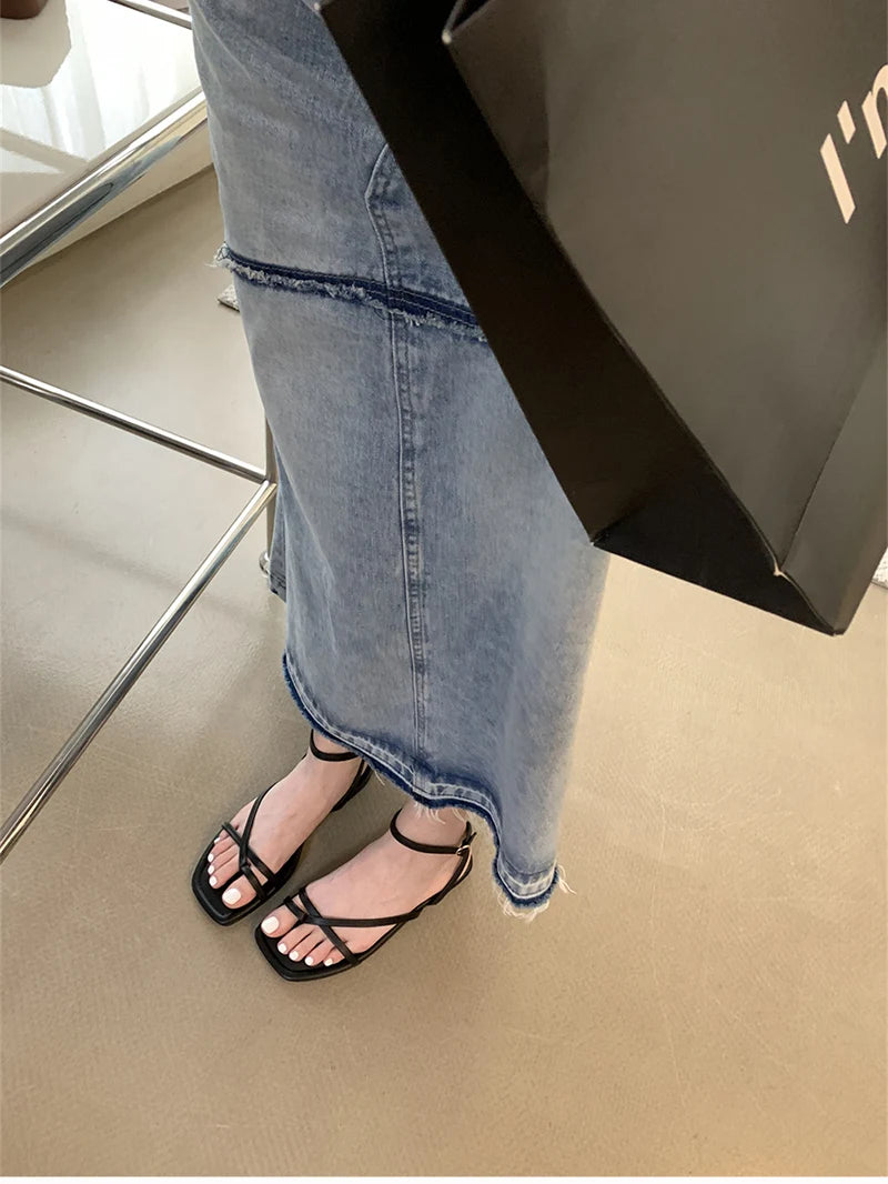 2025 Summer Gladiator Women Sandals Fashion Elegant Narrow Band Clip Toe Shoes Ladies Comfort Flats Beach Sandalias