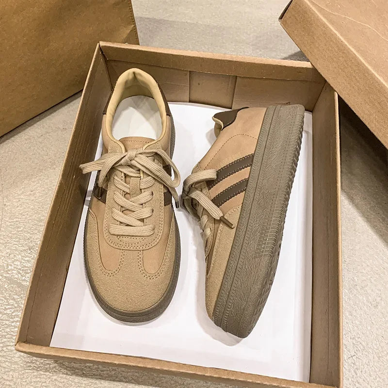 Women's Casual Sports Shoes Spring New Style Versatile Lightweight Lace-Up Mesh Thick Bottom Foot-Extending Dad Sneakers